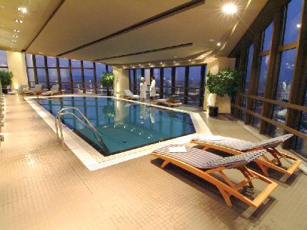 Hotel Corinthia Towers - Indoor swimming pool