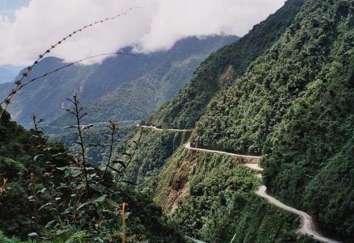 Road of Death in Bolivia - Overview of Death Road