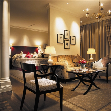 Langham Hotel in London - Club Junior Suite