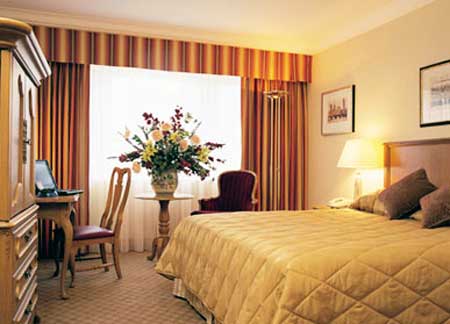 Langham Hotel in London - Standard Room