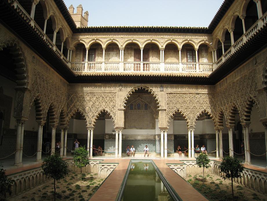 Real Alcazar - Real Alcazar courtyard