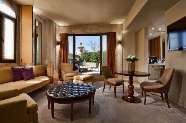 Park Hyatt Milano - Terrace Suite Sitting Room