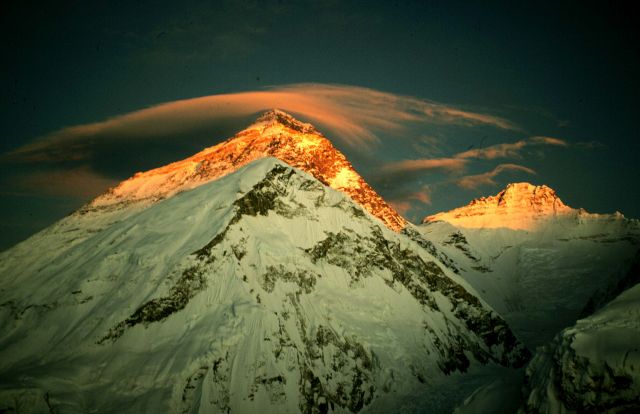 Mount Everest - Beautiful sunset over Everest