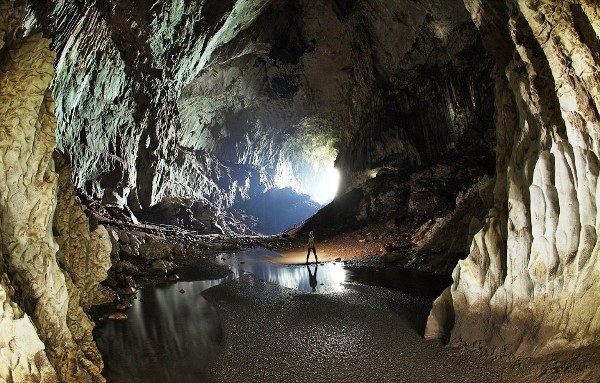 Gunung Mulu National Park - Gunung Mulu cave picture