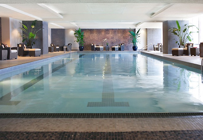 Trump International Hotel & Tower Chicago  - Indoor pool