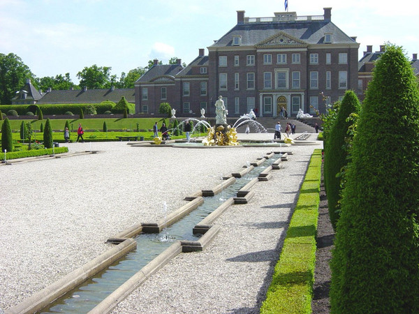 Gardens at Het Loo Palace - Het Loo Palace