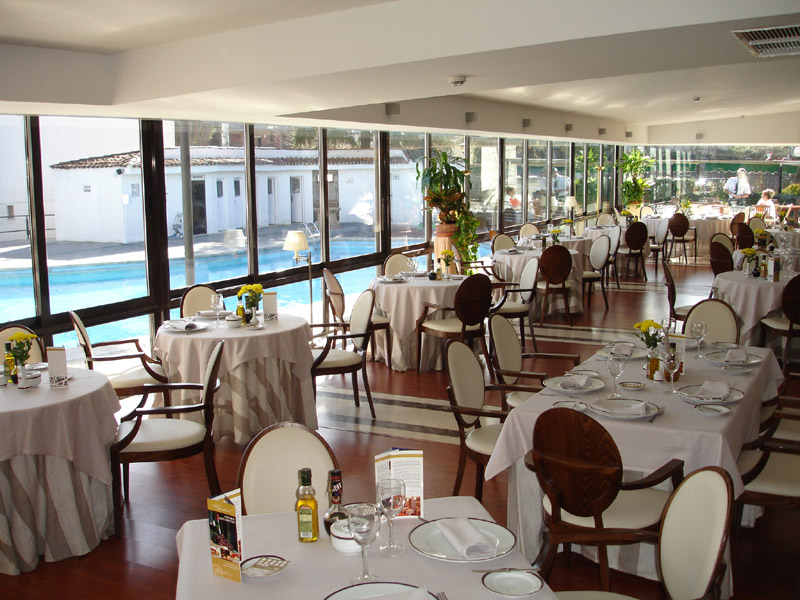 Hotel Osuna - Lovely restaurant