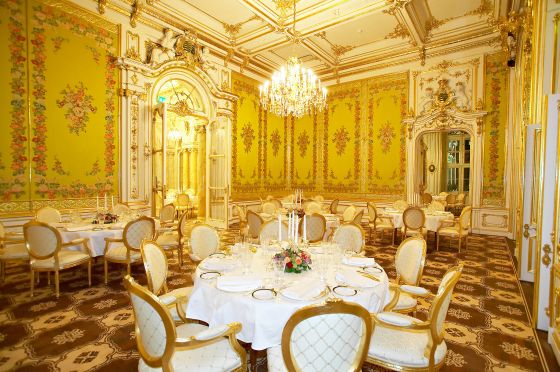 Palais Coburg - Exuberance and luxury