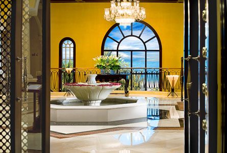 The Ritz-Carlton, Dubai - Luxurious and unique design