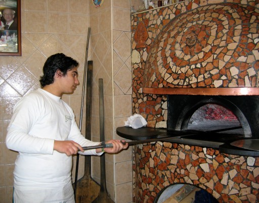 Il Pizzaiolo del Presidente  - Cooks at the pizzeria