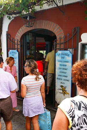 Bar Pasticerria La Zagara in Positano - Entrance