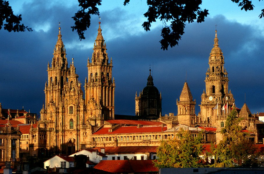 Santiago de Compostela Cathedral in Spain - Splendid architecture