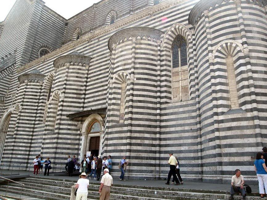 Orvieto Cathedral - Exterior view