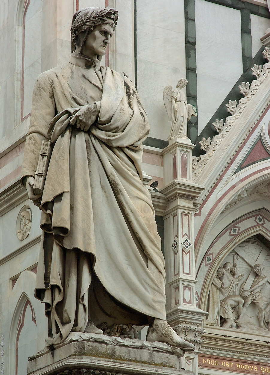 Basilica Santa Croce - Dante statue