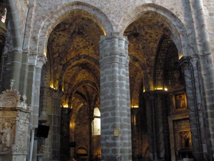 Avila Cathedral - Interior view
