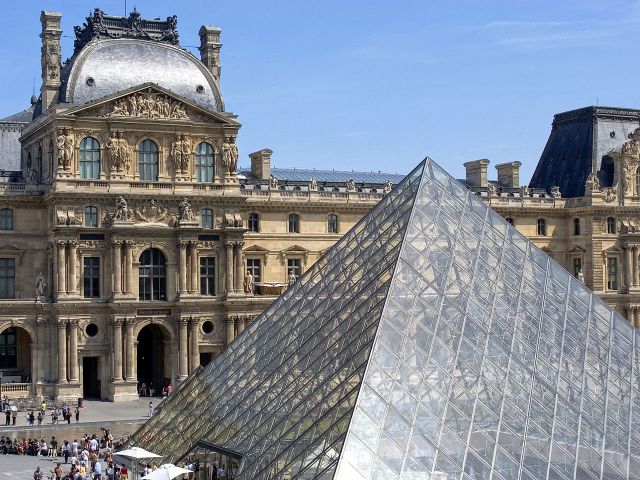 Louvre Museum in Paris, France - Splendid architecture