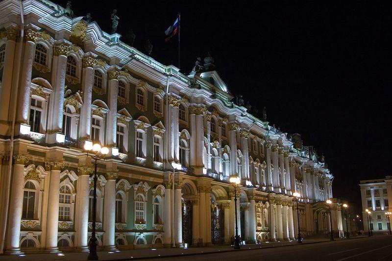 Hermitage Museum in Saint Petersburg - Hermitage view by night