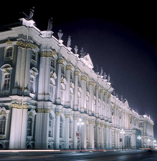 Hermitage Museum in Saint Petersburg - Night view