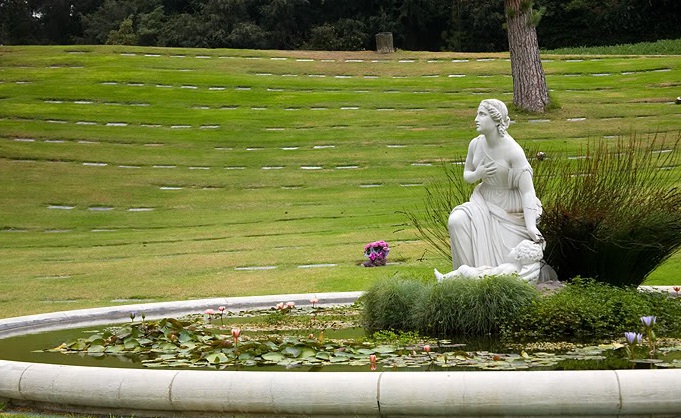 Forest Lawn Memorial Park in Los Angeles, USA - Cemetery view