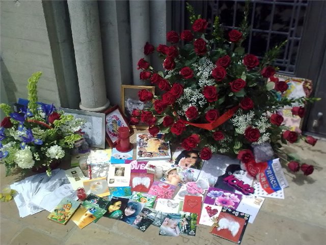 Forest Lawn Memorial Park in Los Angeles, USA - Tribute to the King of Pop