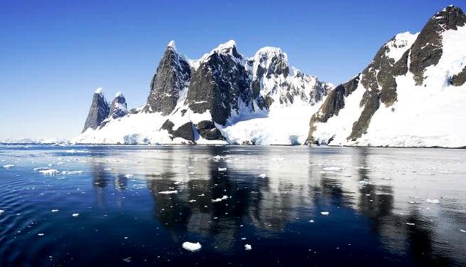 The best cruise in Antarctica - Fragile continent