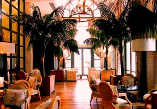 The Monte Carlo Bay Hotel and Resort - Classical entrance hall