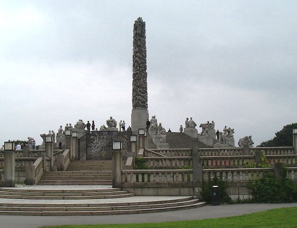 Vigeland Park - The Monolith