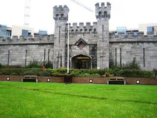 Dublin Castle - Exterior walls