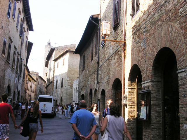 San Gimignano - Street in San Gimignano