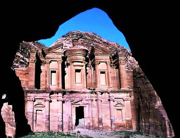Petra - Amazing structure