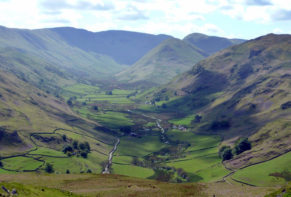 The Lake District, the U.K. for romantic couples - Breathtaking beautiful landscape