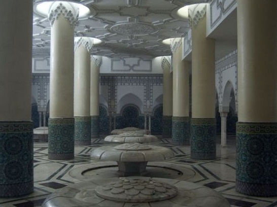 Casablanca- the most cosmopolitan city in the Islamic world  - Interior of the Mosque  