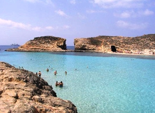Blue Lagoon of Malta - Picturesque lagoon