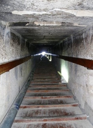 The Red Pyramid - Interior view
