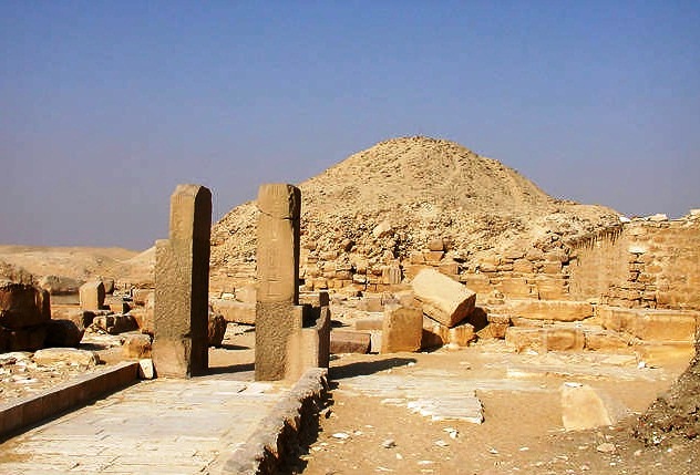 The Pyramid of Unas - Great monument