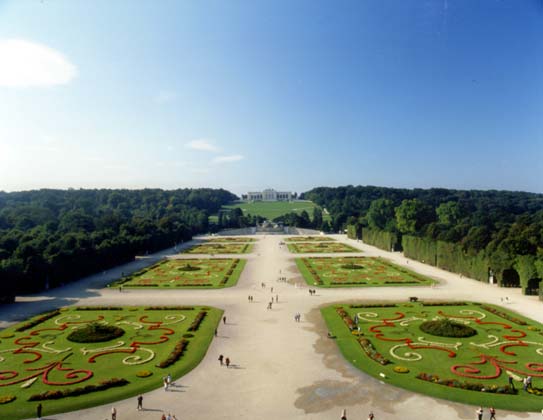 The Schonbrunn Palace - Schonbrunn gardens