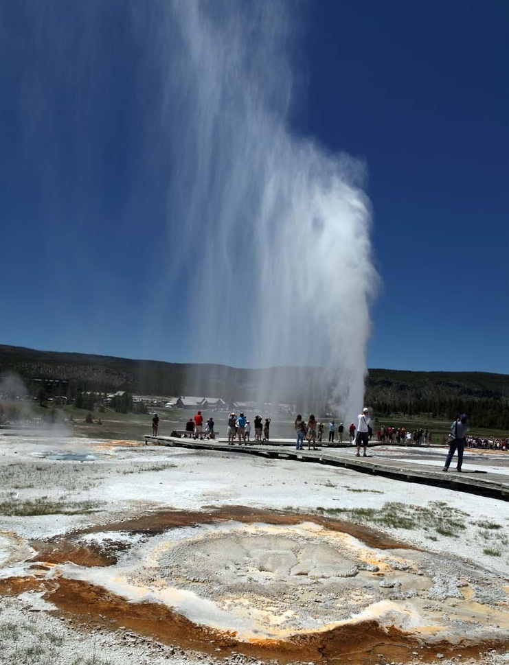 The Steamboat Geyser, Yellowstone National Park, U.S.A - Incredible display