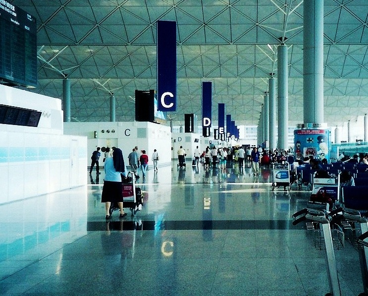 Hong Kong International Airport - Interior view