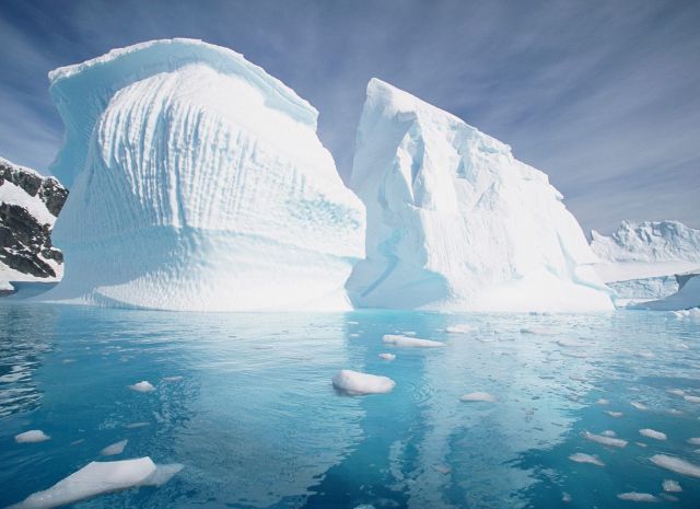 Antarctica - Glacial lake