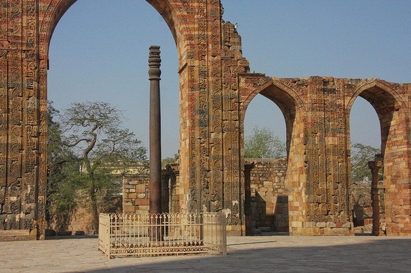 Qutb Minar  - Attractive monument of Delhi