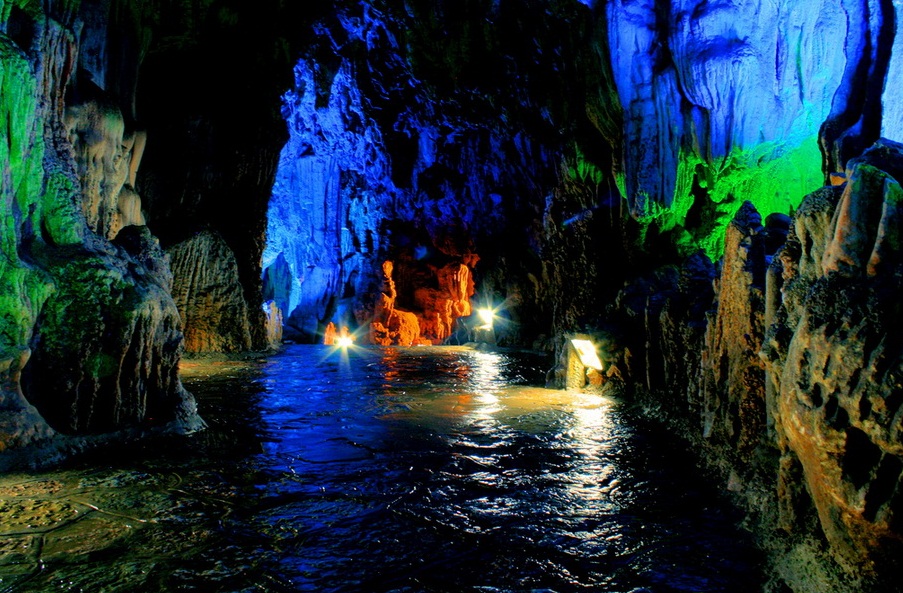 Reed Flute Cave, China - Astonishing image