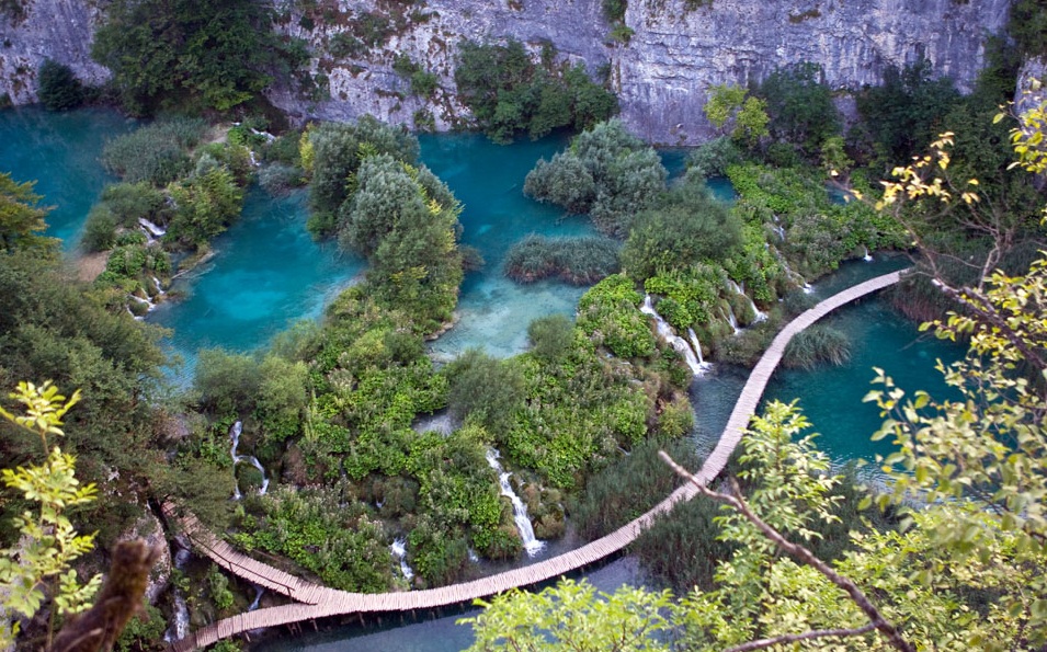 The Plitvice Lakes National Park - Amazing scenery