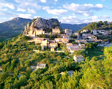 Provence - Verdant setting