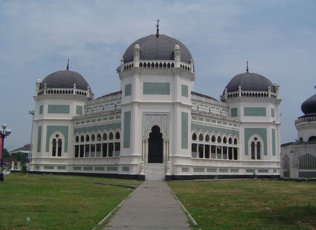 The Sumatra Island - Great Mosque in Medan