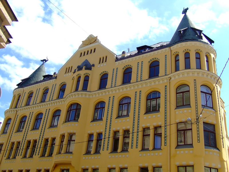 The Cat House - Old Riga Attraction