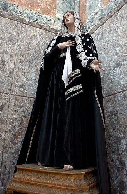Catanzaro - Statue of Madonna