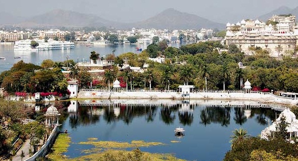 Udaipur - Venice of the East  - The Lake Palace 