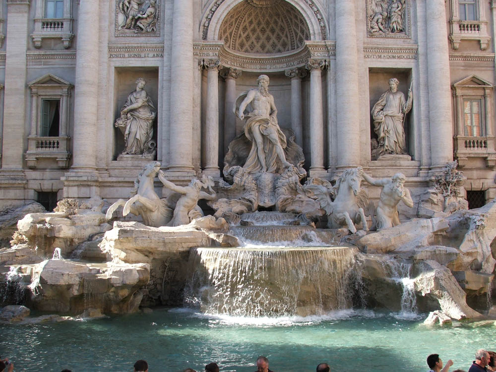 Fontana di Trevi - Splendid architecture