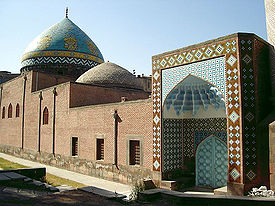 Blue Mosque in Yerevan, Armenia - Lovely view of the mosque