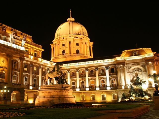 Budapest Royal Palace - Royal Palace view by night